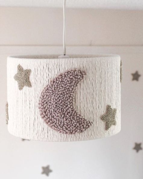 Punch Needle Moon And Stars, Punch Needle Lampshade, Neutral Lampshade, Neutral Lamps, Crochet Lamp, Diy Lampshade, 2023 Crafts, Macrame Lamp, Baby Deco