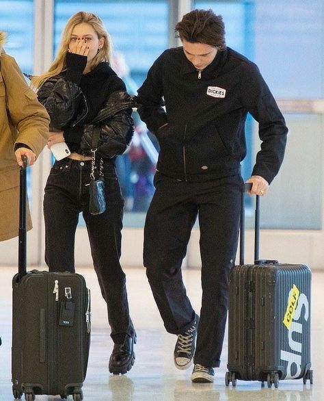 Nicola Peltz, Nicolas Peltz, Brooklyn Beckham, Models Off Duty Style, Couple Fits, Earth Angels, Paparazzi Photos, Celeb Style, Models Off Duty