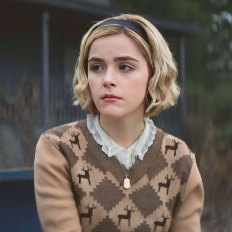 Mary Winchester, Sabrina Witch, Chilling Adventures Of Sabrina, Academia Outfits, H.e.r Aesthetic, Kiernan Shipka, Sabrina Spellman, Ex Machina, Woman Crush