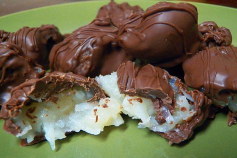 Maine  cheathams Needhams Recipe, Simply Potatoes, Coconut Filling, Hash Browns, Homemade Candies, Cake Balls, 5 Ingredient, Candy Making, Chocolate Coconut