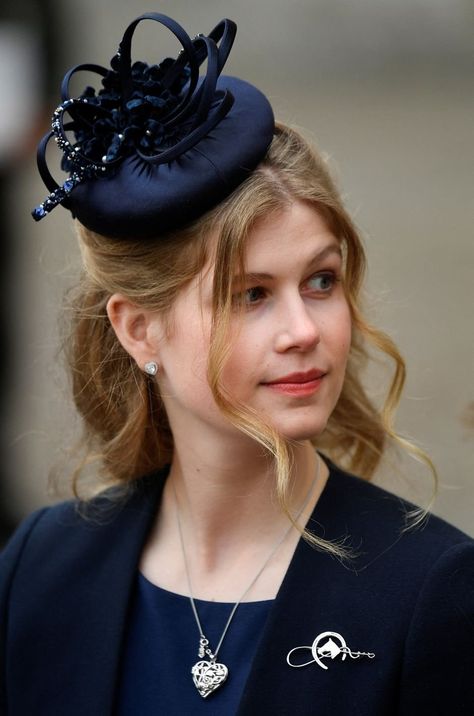 Lady Louise Windsor Attends Memorial Service for the Duke of Edinburgh Sophie Rhys Jones, Louise Mountbatten, Louise Windsor, Royal Family Portrait, Royal Portraits, English Royal Family, Lady Louise Windsor, English Royalty, Duke Of Edinburgh