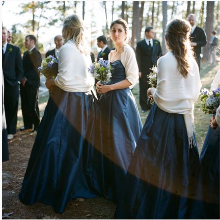 Navy blue bridesmaids dress with white pashmina/shawl White Pashmina, Ladylike Outfits, Bridesmaid Scarves, Fall Wedding Bridesmaids, Navy Blue Bridesmaids, Bridesmaid Shawl, Navy Blue Bridesmaid Dresses, Grunge Dress, Dress With Shawl