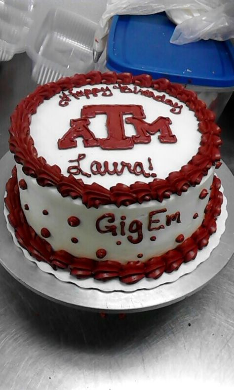 Texas A&M birthday cake A&m Cake Texas, Texas A&m Cake, Ring Dunk, Aggie Ring, Sports Banquet, Boys Cake, Ring Cake, School Cake, Graduation Caps