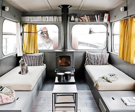 Boat Interior Design, Boat House Interior, Houseboat Living, Airstream Interior, Lakefront Living, Build Your Own Boat, Deco Studio, Boat Interior, Old Boats