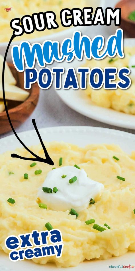 Crock Pot Mashed Potatoes Recipe Sour Cream, Sour Cream And Onion Potatoes, Cream Potatoes Recipe, Cream Mashed Potatoes, Sour Cream Mashed Potatoes, Russet Potato Recipes, Stew Dinner, Make Sour Cream, Fish Dinners