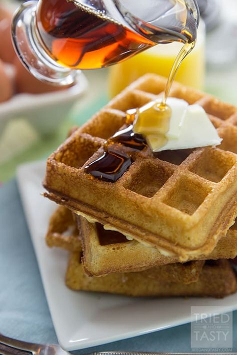 100% Whole Wheat Waffles // Looking for a nutritious way to start your day? These 100% Whole Wheat Waffles are heart healthy and perfect for the entire family! | Tried and Tasty Yeast Waffles, Yeasted Waffles, Whole Wheat Waffles, Frozen Waffles, Homemade Waffles, Waffles Maker, Belgian Waffles, Mothers Day Brunch, Sweet Breads