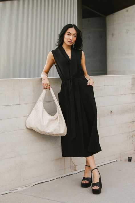 Masculine Dress For Women, Masculine Dresses, Masculine Dress, Long Black Sleeveless Dress, Ditsy Floral Dress, Ribbed Midi Dress, Fall Clothes, Black Sleeveless Dress, Lace Up Heels