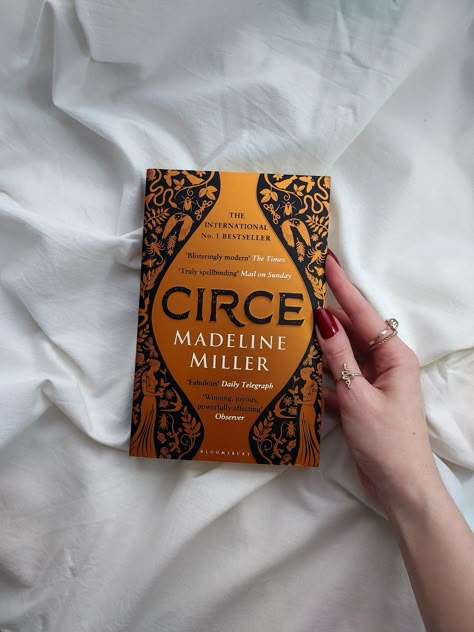 Madeline Miller Books, Circe Madeline Miller Book, Circe Book Aesthetic, Circe Book Cover, Circe Aesthetic Madeline Miller, Circe Book, Circe Aesthetic, Circe Madeline Miller, Books Wishlist