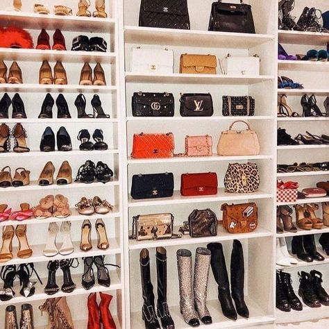 Bag Closet, Closet Hacks Organizing, Dream Closet Design, Walk In Closet Design, Closet Room, Closet Decor, Dream Closets, Closet Goals, Closet Inspiration