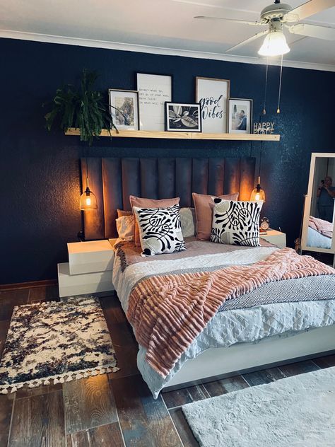 Pink Navy Bedroom, Navy And Pink Bedroom, Pink Gold Bedroom, Dusty Pink Bedroom, Blue And Pink Bedroom, Navy Bedrooms, Navy Bedroom, Navy Bedding, Dark Boho