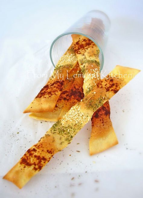 Lavash Crackers Recipe, Lavash Bread Recipe, Lavash Crackers, Lavash Recipes, Crackers Appetizers, Dessert Pies, Baking Recipes Healthy, Savoury Crackers, Low Carb Crackers