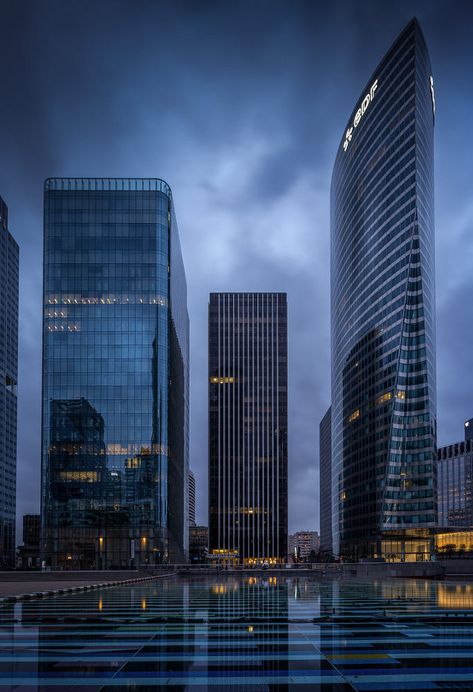 Les trois tours by Amandio Antunes / 500px Company Architecture, Architecture Photography Buildings, Building Aesthetic, Eco City, New York City Photos, Building Images, Office Building Architecture, Big Building, Tall Buildings