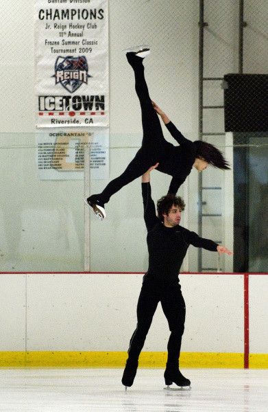 American figure skating pairs Keauna McLaughlin and Rockne Brubaker train at the Aliso Viejo Ice Palace. Figure Skating Pairs Aesthetic, Ice Skating Pairs, Ice Skating Pairs Aesthetic, Pairs Figure Skating Aesthetic, Pairs Skating Aesthetic, Pair Ice Skating, Duo Figure Skating, Figure Skating Partners, Figure Skating Pairs Lifts