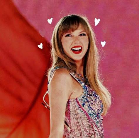 Taylor Swift Once Said, Taylor Swift Heart, Friends Moments, Taylor Swift Cute, Estilo Taylor Swift, Taylor Swift Album, Taylor Swift Wallpaper, Swift 3, Music Aesthetic