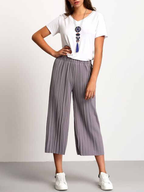 Shop Elastic Waist Pleated Wide Leg Pant online. SheIn offers Elastic Waist Pleated Wide Leg Pant & more to fit your fashionable needs. Square Pants Outfit Casual, Squarepants Outfit, Square Pants Outfit, Pleated Pants Outfit, Teaching Clothes, Culottes Outfit, Teacher Dress, Down Parka Women, Pleated Pant