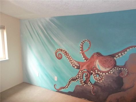 @Kaitlin Jacobus this is seriously a room in a home we found while house hunting. I noticed all your octopus pins and thought you would die if you saw this!!! Underwater Ceiling Mural, Ocean Ceiling Mural, Wall Painting Ideas Bathroom, Underwater Mural Painting, Underwater Bedroom Theme, Beach Mural Ideas, Boy Room Mural, Bathroom Mural Ideas, Perspective Lighting