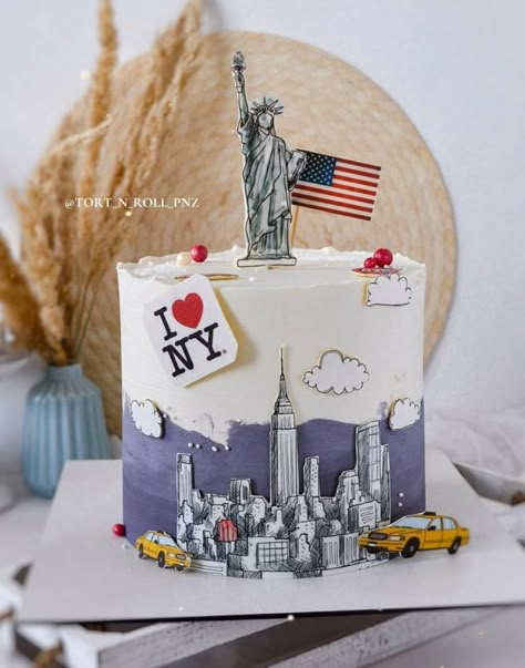 New York Theme Cake, New York Cake Ideas, New York Birthday Cake, New York Theme Party, Nyc Cake, Usa Cake, New York Cake, Heart Cake Design, Farewell Cake