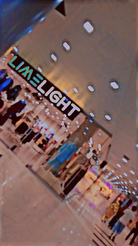 #limelight #kingsmall #mall #snaps Luckyone Mall Karachi Snap, Dolmen Mall Karachi Snap, Emporium Mall Lahore Snaps, Shopping Mall Snap, Mall Snaps, Shopping Snap Story, Shopping Snap, Eid Shopping, Desktop Wallpaper Quotes