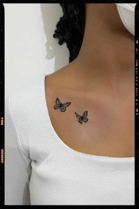 Butterfly Tattoo On Shoulder, Small Chest Tattoos, Small Girly Tattoos, Pretty Hand Tattoos, Butterfly Tattoos For Women, Sak Yant, Petite Tattoos, Pretty Tattoos For Women, Śliczne Tatuaże