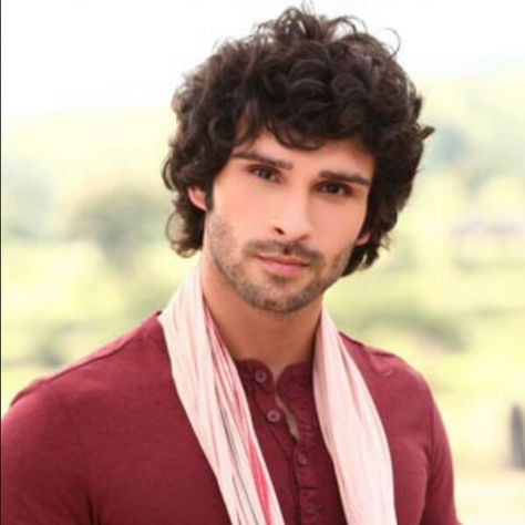 Just saw the bollywood movie Ramaiya Vastavaiya... love Girish kumar! #bollywoodmovie #RamaiyaVastavaiya #handsomeactor #follow me Ramaiya Vastavaiya Photos, Light Room Editing, Girish Kumar, Celebrity Endorsement, Light Room, Bollywood Photos, Boys With Curly Hair, Actors Images, Email Id