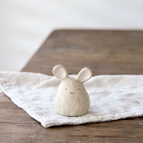 Say hello to Willow, the cutest little addition in our family of ceramic bunnies. Willow is made from a gorgeous natural, slightly speckled stoneware clay with glazed ears and bunny tail. Each bunny master prototype has been hand-sculpted before being magically transformed into plaster moulds, then poured, shaped and glazed to create a gorgeous family of handmade ceramic bunnies. Each one is unique, and completely individual ~ made skilfully by hand in our Noosaville studio. Adopt one or all fou Pottery Journal, Spring Pottery, Ceramic Bunnies, Bunny Sculpture, Easter Pottery, Easy Clay Sculptures, Family Sculpture, Handmade Bunny, Speckled Stoneware