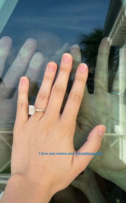 Huge Diamond Engagement Rings, Beckham Son, I Love You Mama, Nicola Peltz, Beady Eye, Nicolas Peltz, Brooklyn Beckham, Future Engagement Rings, Got Engaged