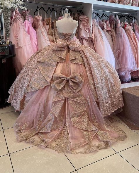 Extra Quinceanera Dresses, Debut Dresses Filipino Pink, Moda 2000 Quinceanera Dresses Pink, Pink And Gold Quince Dress, Moda 2000 Quinceanera Dresses, Quinceanera Themes Ideas, Sweet 15 Dresses Quinceanera, Light Pink Quinceanera Dresses, Pink Sweet 16 Dress