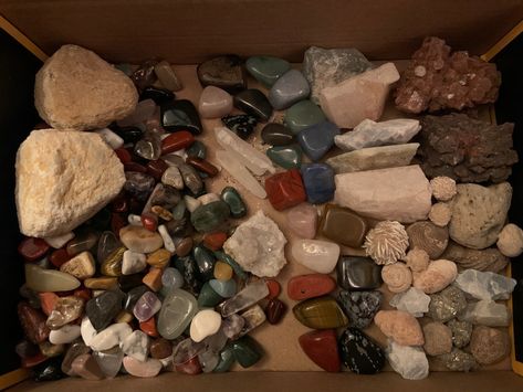 Rock Collection Aesthetic, Rocks Aesthetic, Plants Crystals, Crystal Core, Collection Aesthetic, Crystal Vibes, Crystal Aesthetic, Film Posters Vintage, Pretty Rocks