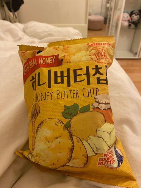 korean viral snack Korean Chips, Asian Snacks Aesthetic, Korean Snacks Products, 90s Snacks, Japan Snacks, Real Honey, Korean Snacks, Korean Products, Asian Snacks