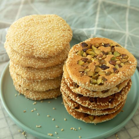 Cookies Light, Using A Pressure Cooker, Honey Nut, Tea Time Snacks, Small Tray, Vanilla Essence, Cookie Sheet, Wooden Spoons, Sesame Seeds