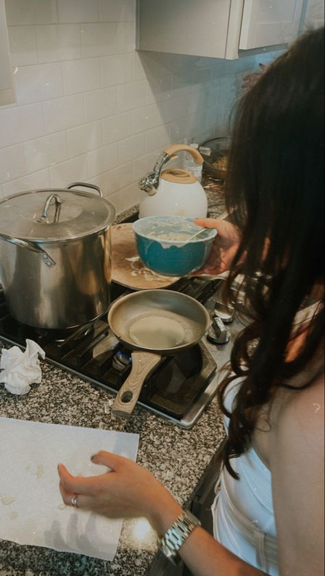 Cooking Aesthetic Mexican, Mexican Cooking Aesthetic, Mexican Mom Aesthetic, Mexican Woman Aesthetic, Prayer Bored, Mexican Girl Aesthetic, Summer Reset, Trip Goals, Italian Baking