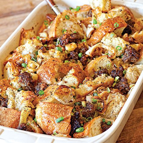 Rustic Bread Dressing — Sandra Lee Simple Rustic Table, Sandra Lee Recipes, Thanksgiving Menu Recipes, Cider Cocktail, Bread Stuffing, Bread Dressing, Celebrity Recipes, Country Bread, Sandra Lee