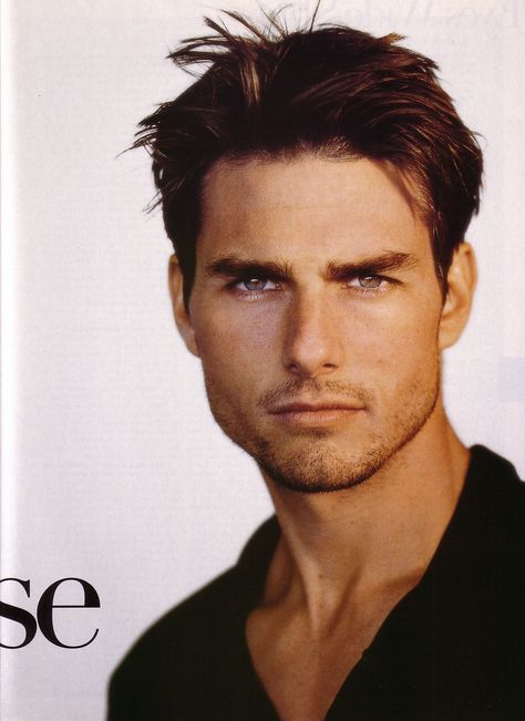 Tom Cruise ~ i don't care what anyone says about this guy, he is handsome!! Tom Cruise Short, Tom Cruise Hot, Mens Hairstyles Medium, Short Wedding Hair, The Perfect Guy, Christian Grey, Tom Cruise, Famous Faces, Good Looking Men