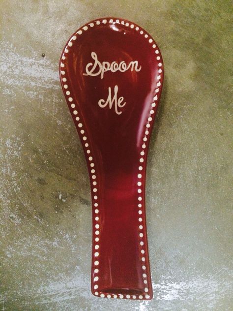 Love a good pun...even for a spoon rest. Spoon Rest Pottery Painting Ideas, Spoon Painting, Crock A Doodle, Pottery Spoon, Painting Ceramics, Ceramic Cafe, Crochet Mosaic, Painting Pottery, Diy Decorating Ideas