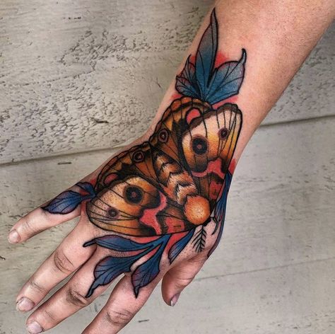 Colour Tattoo For Women, Moth Tattoo Design, Butterfly Hand Tattoo, Key Tattoos, Moth Tattoo, Tattoo Ideas For Women, Tatuaje A Color, Nature Tattoos, My Good