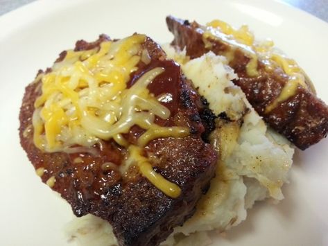 20150809_174752 Chorizo Meatloaf, Smoked Meatloaf, Potato Skin, Garlic Mashed Potatoes, Meatloaf Recipe, Pork Sausage, Meatloaf Recipes, Ground Pork, Barbecue Sauce