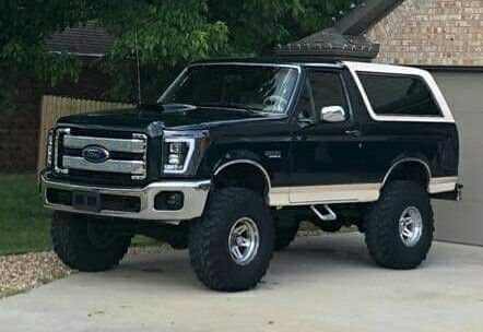 96 Ford Bronco, Ford Bronco Concept, Ford Crew Cab, Bronco Concept, Old Ford Bronco, Man Store, Bronco Ford, Datsun Pickup, Bronco Truck