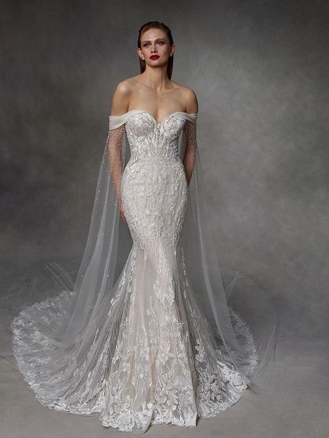 Danica Chic Bridal Dress, Badgley Mischka Bridal, Blue By Enzoani, Justin Alexander Signature, Badgley Mischka Dress, Wedding Dresses Photos, My Wedding Dress, Say Yes To The Dress, Dress Out