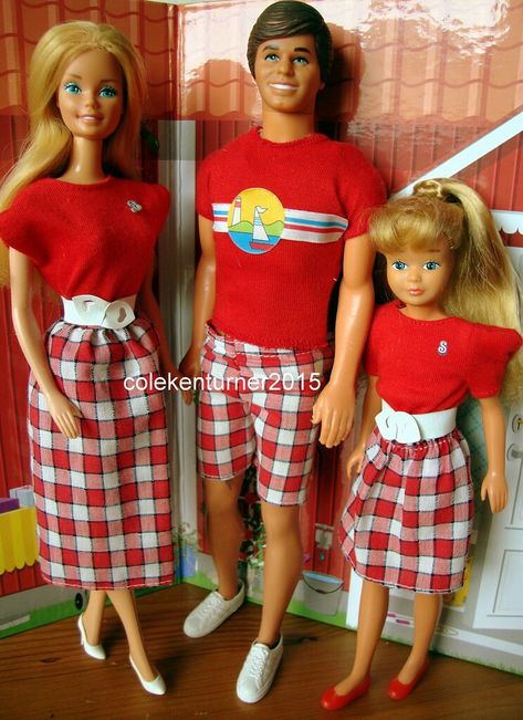 Daughter Fashion, Mother Daughter Fashion, Barbie Outfits, Charitable Organizations, Hive Mind, World Best Photos, Mother And Daughter, Barbie And Ken, Bad Habits