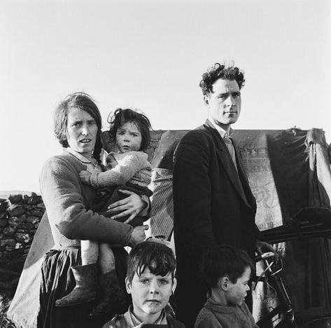 Old Ireland, Irish Travellers, Into The West, Irish Roots, Irish Culture, The Vanishing, Irish Eyes, Irish History, Richard Avedon