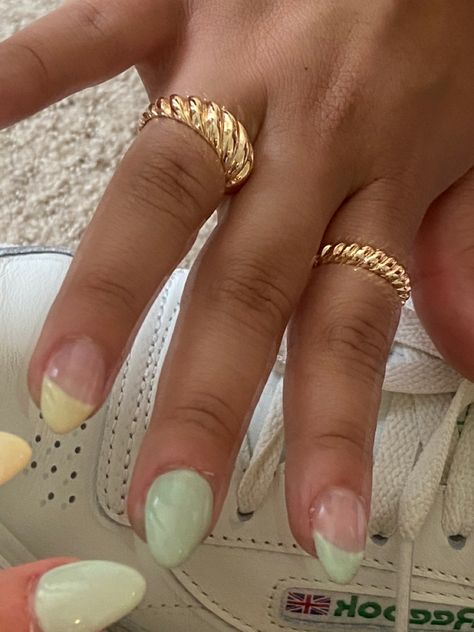 Sage Green And Yellow Nails, Nail Inspo Sage Green, Pale Green Nails, Green And Yellow Nails, Nail Therapy, Summer Nail Art, Nails 2022, Yellow Glitter, Short Acrylic