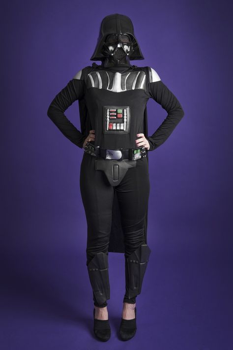 I Dressed Up As "Star Wars" Characters For A Week And It Got Weird Disfraz Star Wars, Darth Vader Costumes, Diy Kostüm, Star Wars Costumes, Star Wars Women, Costume Store, Adult Halloween Costumes, Star Wars Darth, Star Wars Darth Vader