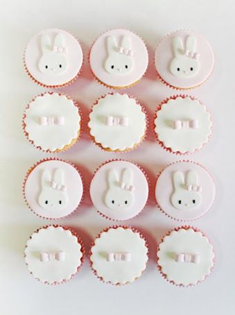 Baby Shower Pasta, Miffy Cake, Bunny Cupcake, Cupcakes Fondant, First Birthday Cupcakes, Bunny Birthday Party, Bunny Cupcakes, Rabbit Cake