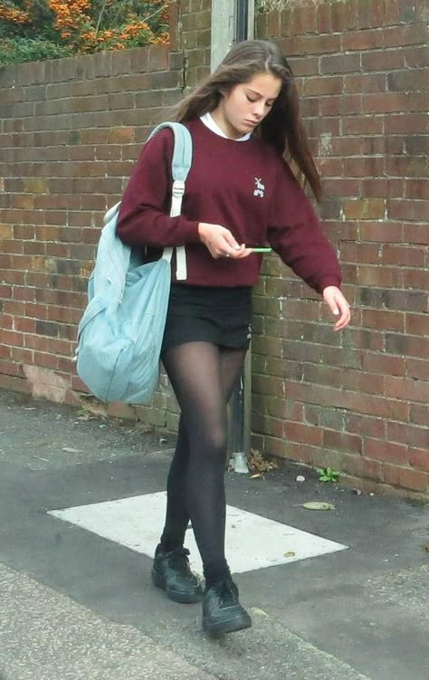 Cute Preppy Outfits For School, Outfits For Warm Weather, British School Uniform, Polished Aesthetic, Preppy Outfits For School, British School, Flight Attendant Fashion, School Uniform Fashion, School Uniform Outfits