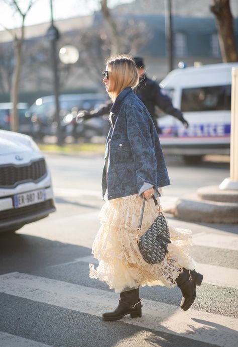 Toughen up a ruffled lace dress with a denim jacket and hefty boots. Bonus points if you have an iconic Dior saddle bag to finish. Paris Fashion Week Outfits, Fashion Week Outfit Ideas, Outfit Denim, Fashion Week Outfit, Denim Jacket Outfit, Denim Skirt Outfits, Denim Jacket With Dress, Boating Outfit, Moda Paris