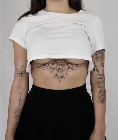 Tattoo Under Chest, Sternum Tattoo Design, Underboob Tattoo Designs, Tattoo Artist Tattoo, Stomach Tattoos Women, Torso Tattoos, Artist Tattoo, Hip Tattoos Women, Up Tattoo