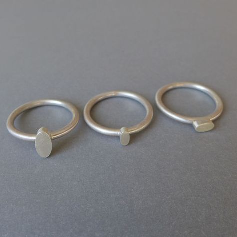 Art Clay Silver Ring, Ring Making Ideas, Silversmith Rings, Wax Carving Jewelry, Cute Promise Rings, Silversmithing Jewelry, Art Smith, Handmade Leather Jewelry, Silversmith Jewellery