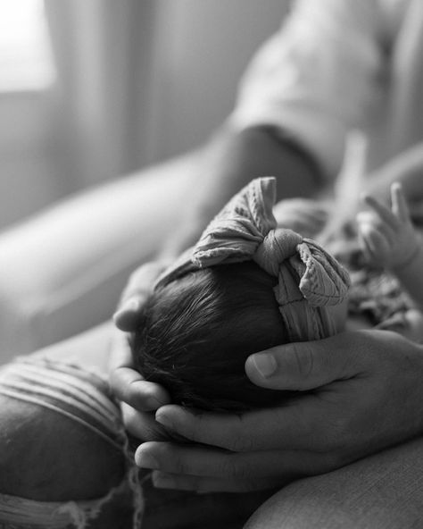 A dreamy newborn morning. 🤍 🤍 #houstonphotographer #houstontx #portrait #portraitphotography #leaguecityphotographer #galvestonphotographer #photography #documentary #candid #petphotography #newbornphotography #newborn #familyphotography In Home Newborn Photos, Home Newborn Photos, Home Newborn Photography, Photography Documentary, Instagram Family, Newborn Shoot, Newborn Photoshoot, Candid Photography, Photography Session