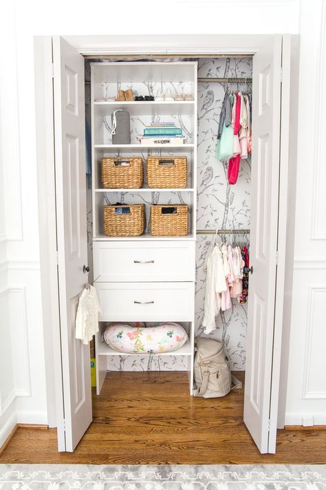 A full organizational overhaul on a nursery closet that is packed full of functional storage solutions for baby, plus a free closet divider printable set. #closetmakeover #organization #freeprintable #blesserhouse Nursery Closet Organization, Baby Closet Organization, Closet Dividers, Farmhouse Side Table, Nursery Closet, Baby Closet, Nursery Organization, Closet Makeover, Decorating On A Budget