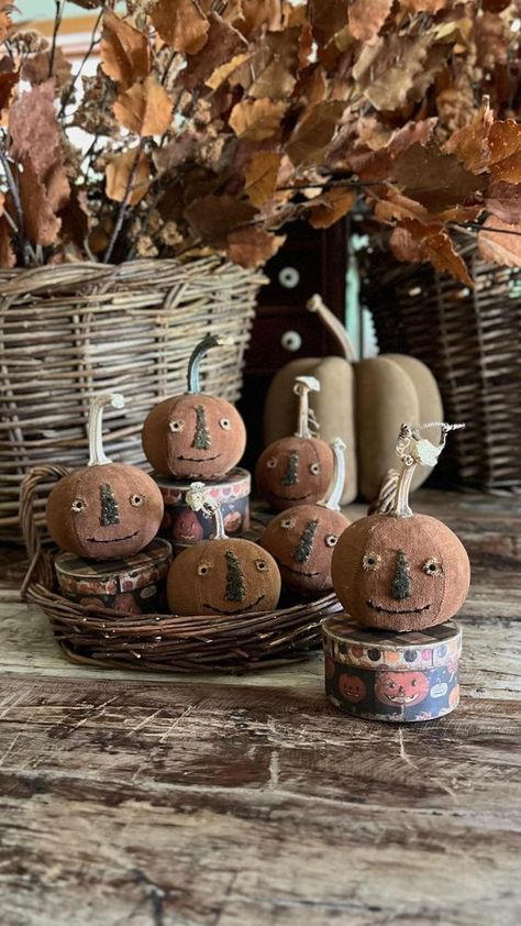 Primitive Pig Folk Art | THANK YOU for all the love you’ve given my little pumpkins!!! 🎃 There will be more coming soon ~ so stay tuned!! . Each one gets its own… | Instagram Primitive Pumpkins, Pumpkin Stems, Tall Pumpkin, Primitive Pumpkin, Shaker Boxes, Primitive Fall, Primitive Halloween, Fall Halloween Crafts, Farmhouse Fall Decor